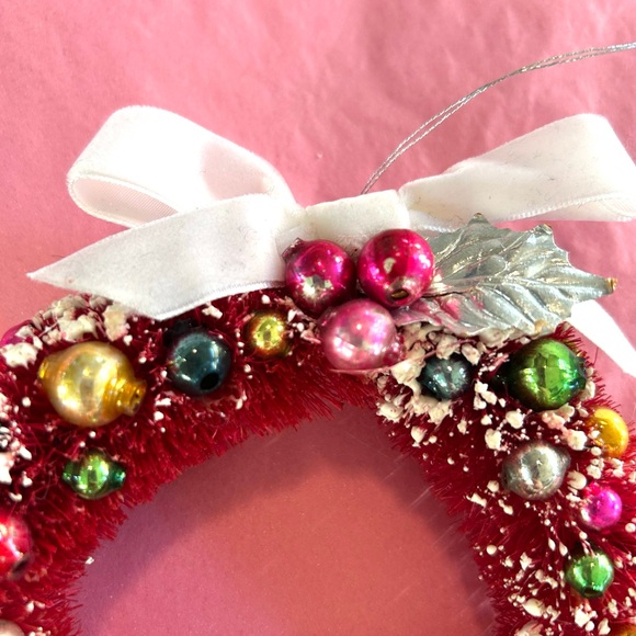 Vintage repurposed Festive Red Wreath Holiday Christmas Wreath - Picture 2 of 4